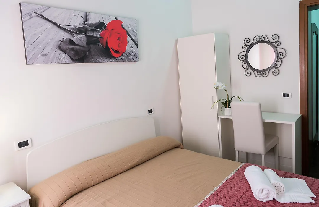 Backpackers House Venice-1